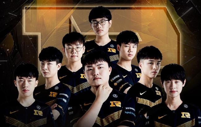 们的后防线 们的后防线