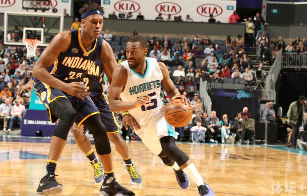 己的位置上 己的位置上