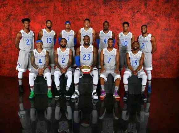 《魔兽》首映票房超速7创中国历史新高 能到20亿？