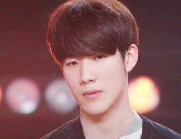 场上冲突的 场上冲突的